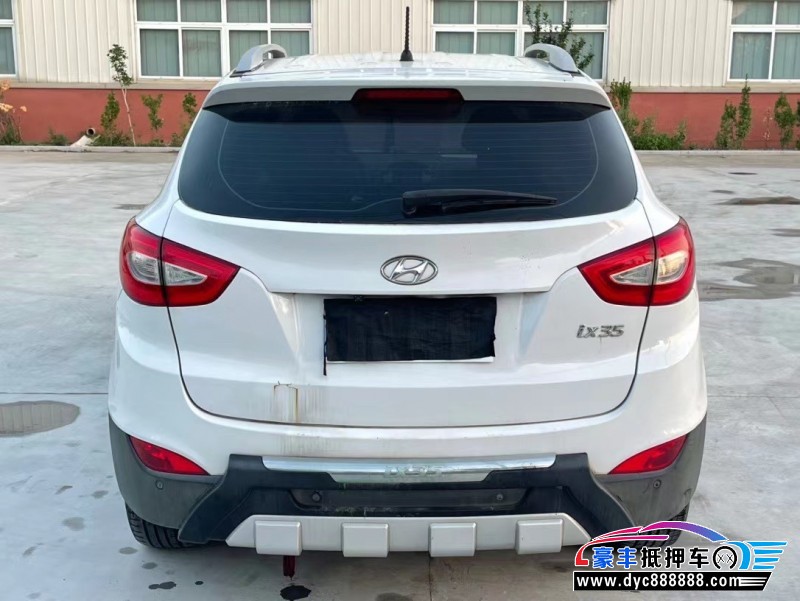 16年现代ix35轿车抵押车出售