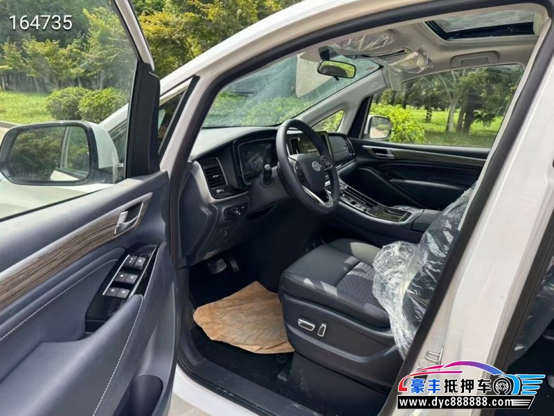 23年传祺M8轿车抵押车出售