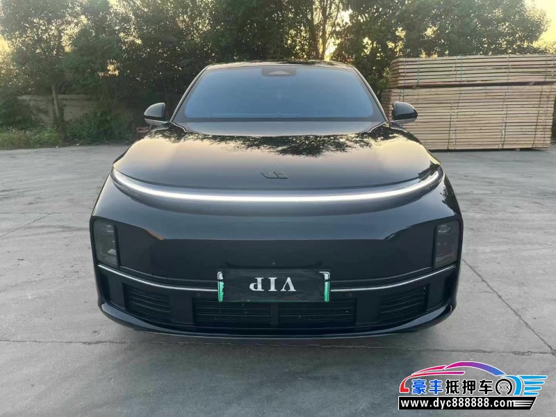 23年理想L7轿车抵押车出售