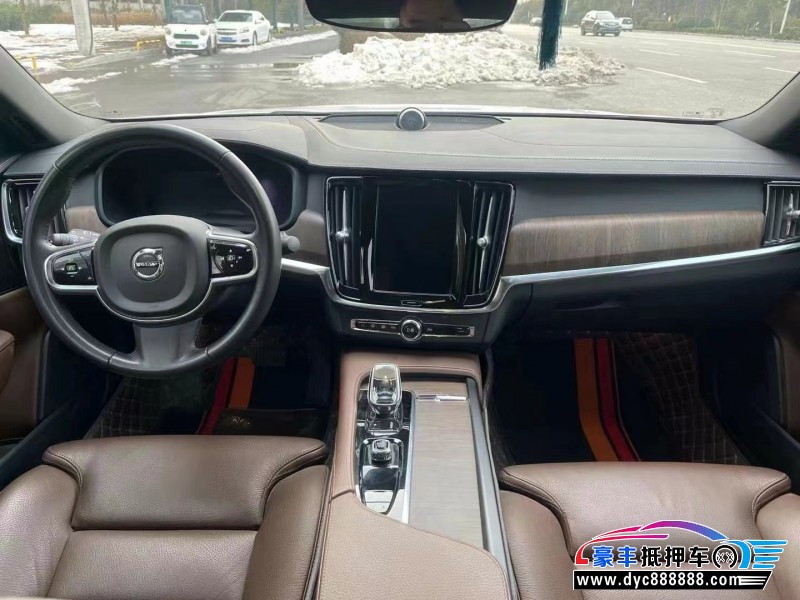22年沃尔沃S90轿车抵押车出售