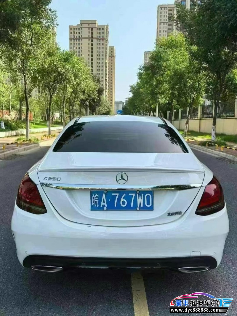 21年奔驰C轿车抵押车出售