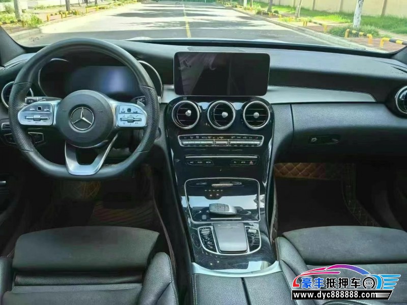 21年奔驰C轿车抵押车出售