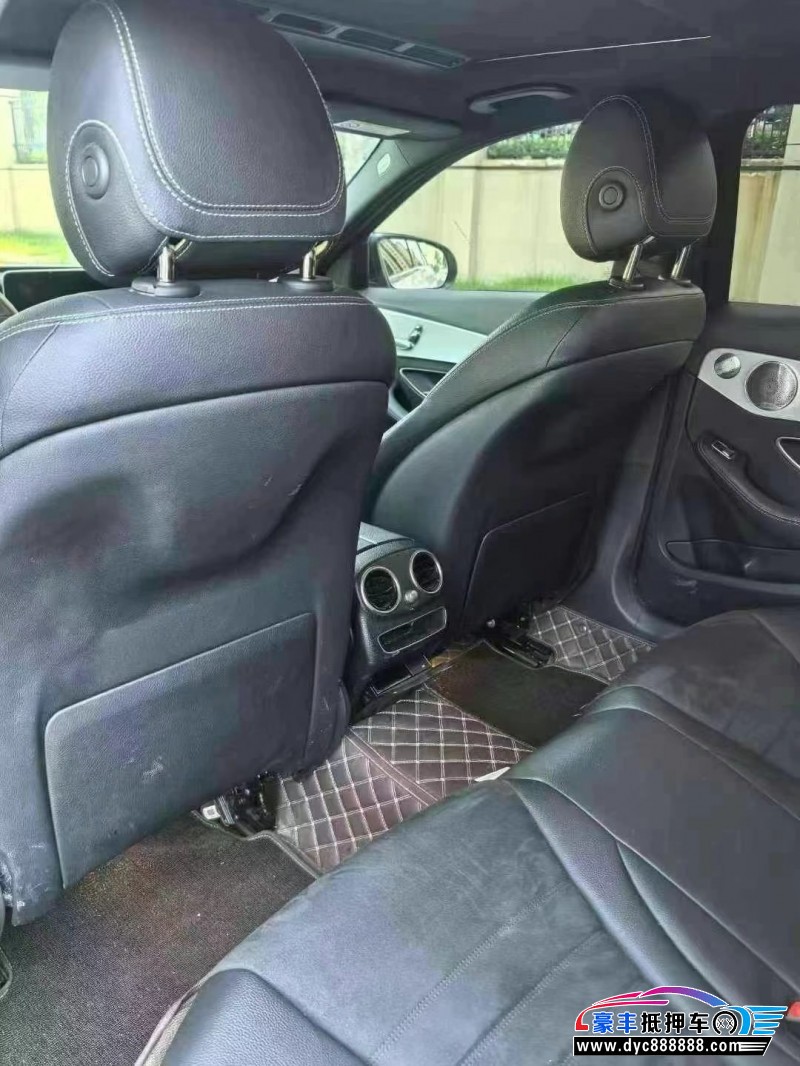 21年奔驰C轿车抵押车出售