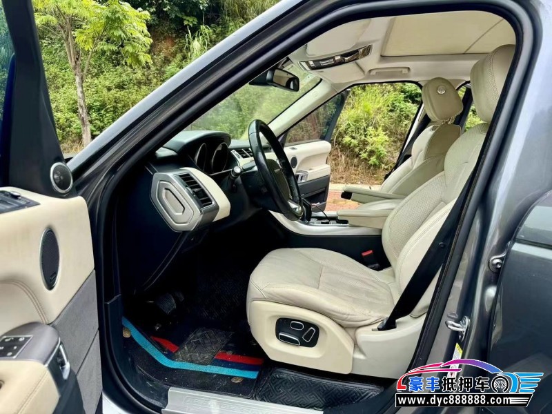 17年路虎揽胜运动轿车抵押车出售