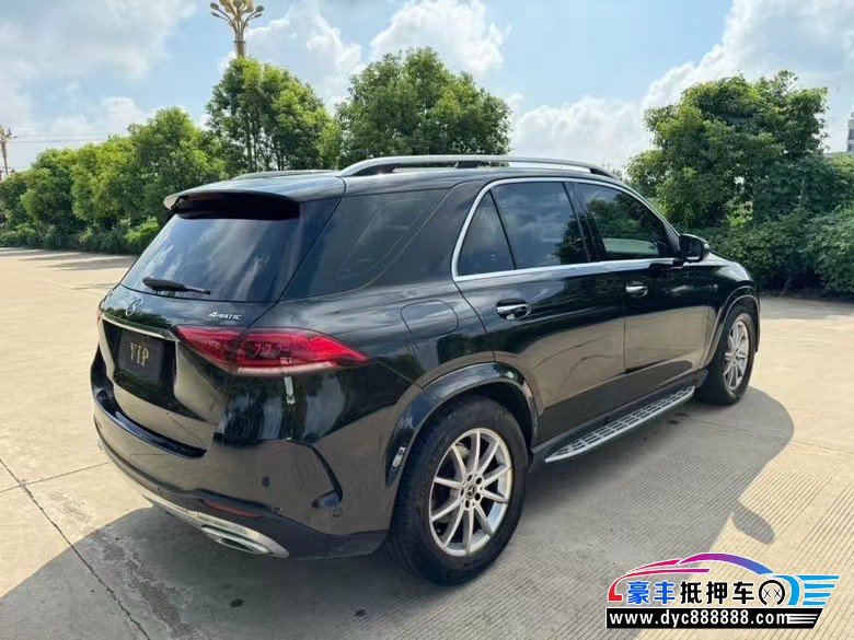 20年奔驰GLE轿车抵押车出售