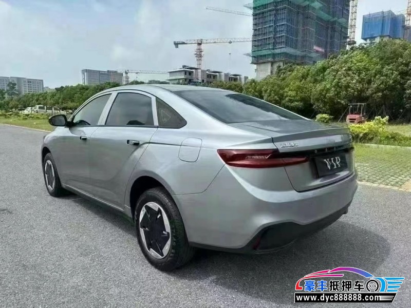 24年吉利几何轿车抵押车出售