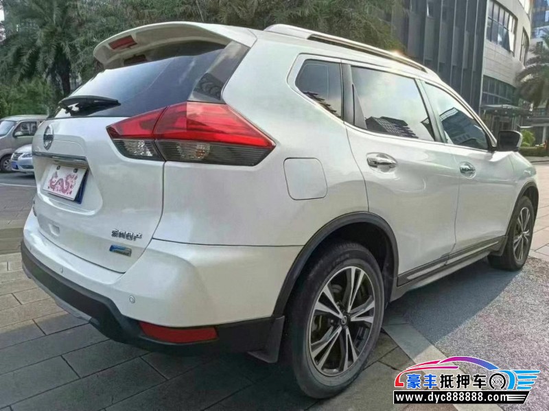 18年日产奇骏轿车抵押车出售