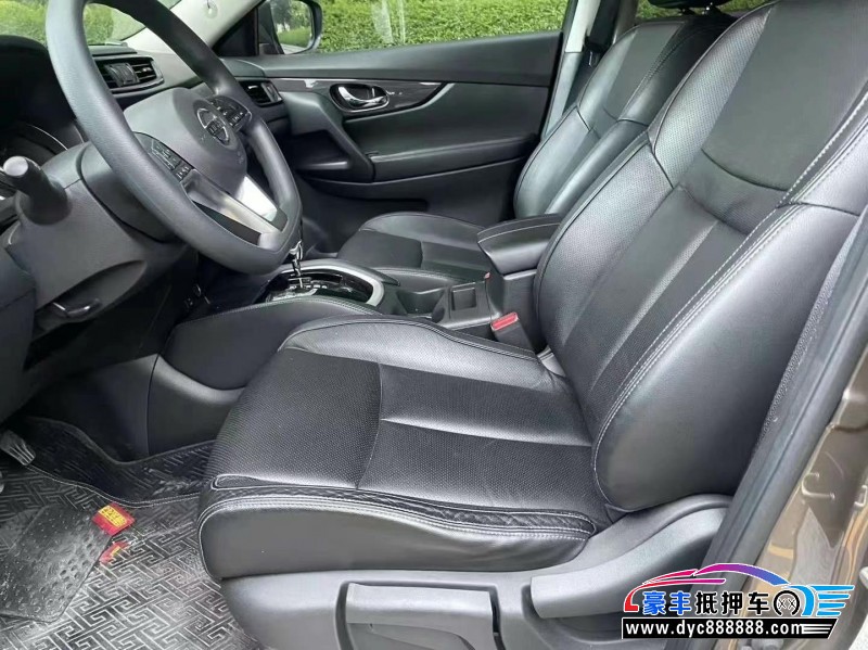 17年日产奇骏轿车抵押车出售