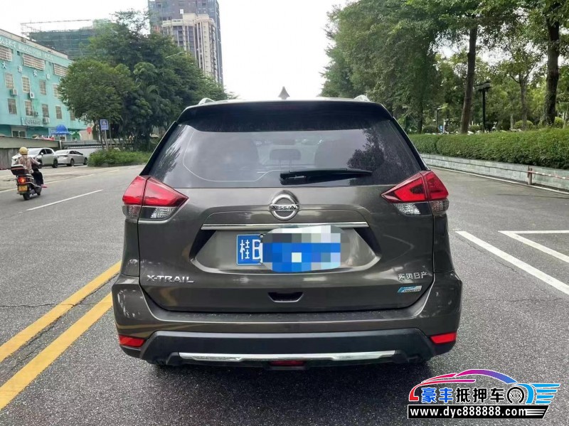 17年日产奇骏轿车抵押车出售