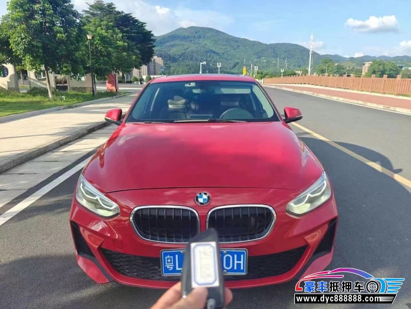 20年宝马1系轿车抵押车出售