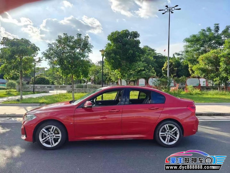 20年宝马1系轿车抵押车出售