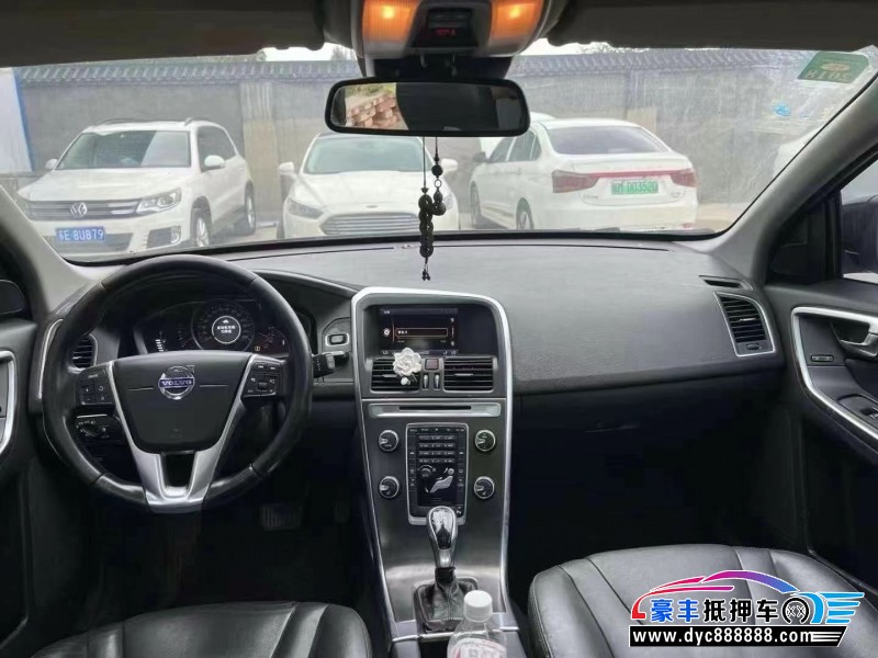 14年沃尔沃XC60轿车抵押车出售
