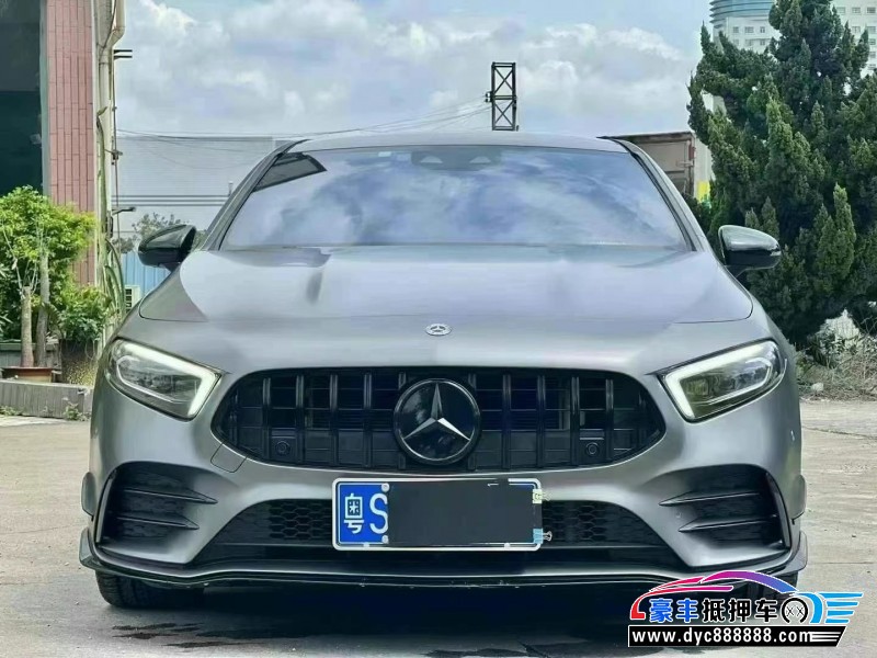 21年奔驰A轿车抵押车出售