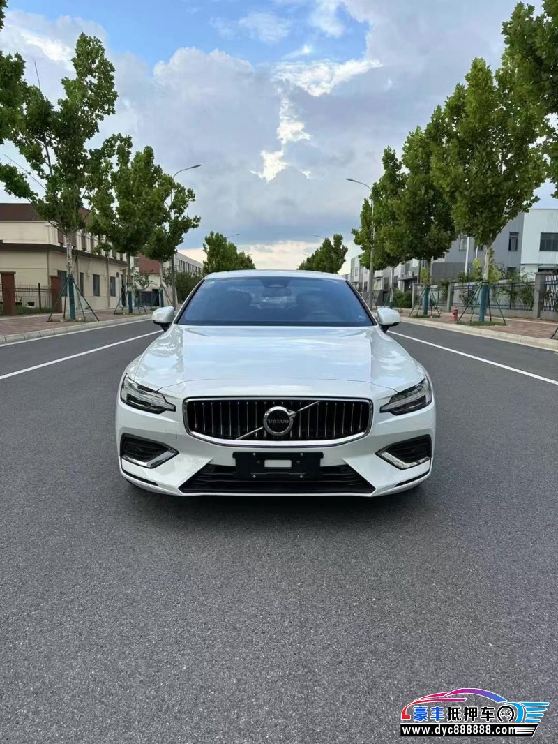 24年沃尔沃S60轿车抵押车出售