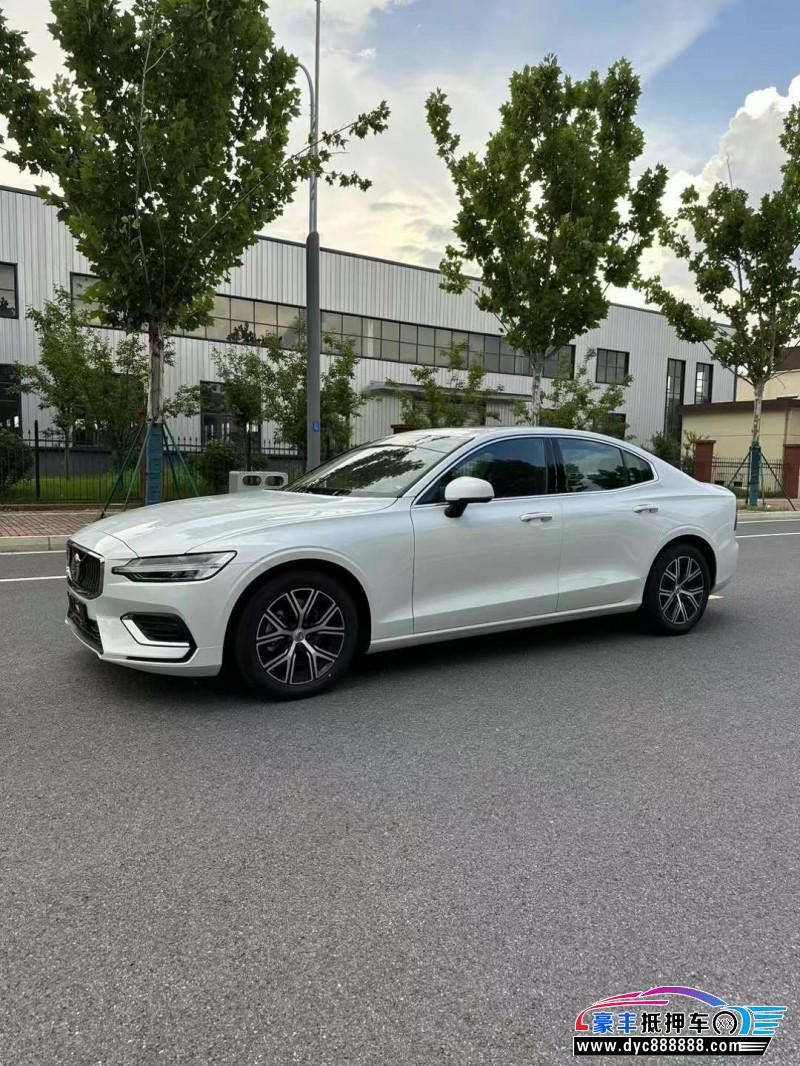 24年沃尔沃S60轿车抵押车出售