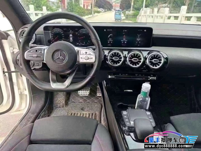 21年奔驰CLA轿车抵押车出售