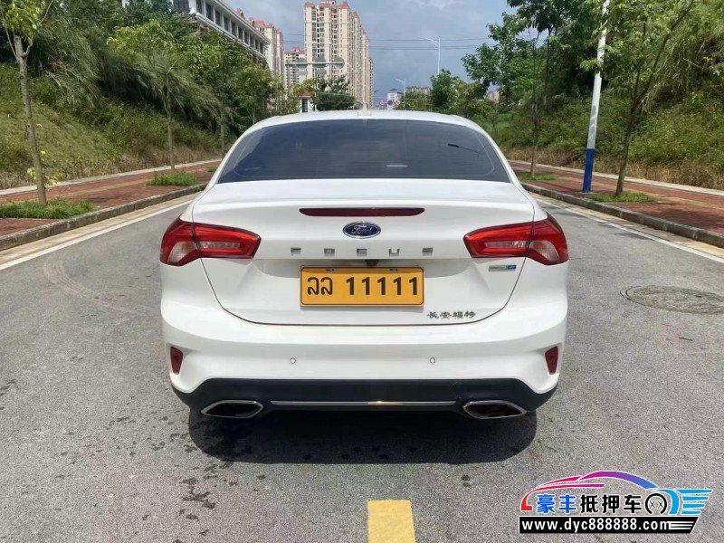 21年福特福克斯轿车抵押车出售