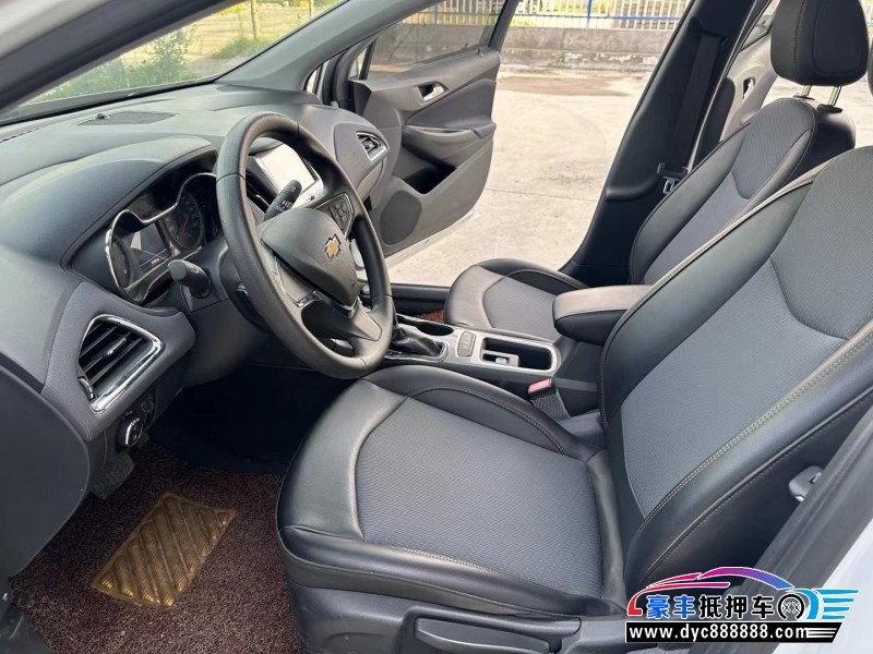 17年雪佛兰科鲁兹轿车抵押车出售