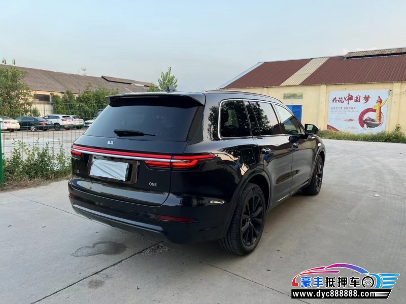 21年理想ONE轿车抵押车出售