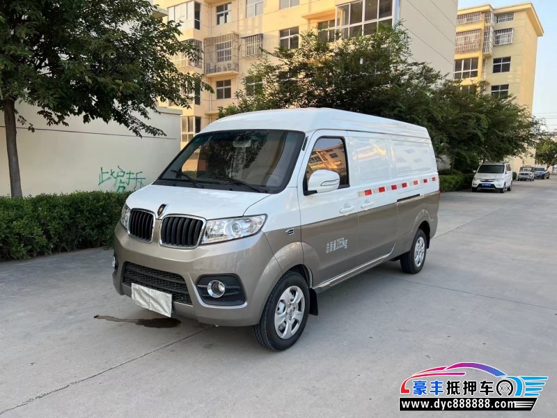 24年金杯海狮X30L轿车抵押车出售