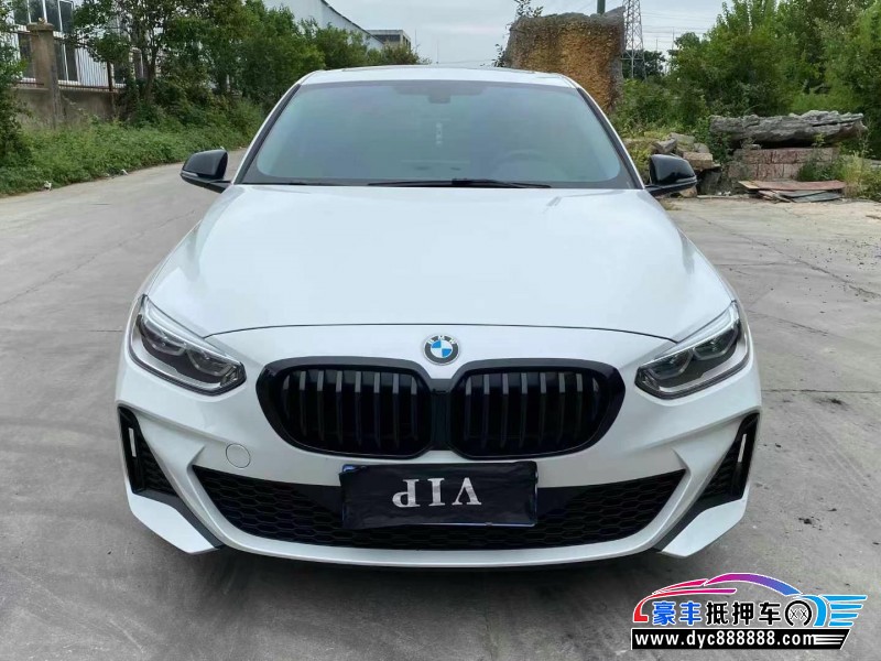 22年宝马1系轿车抵押车出售