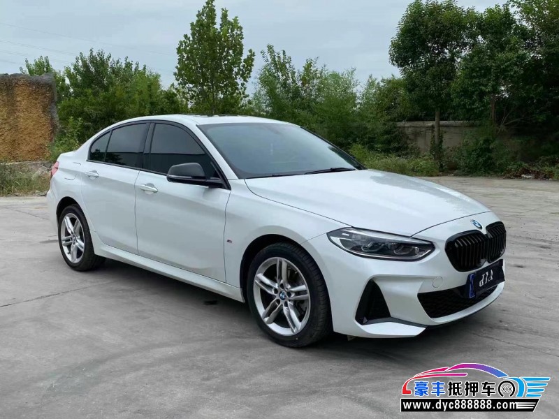 22年宝马1系轿车抵押车出售