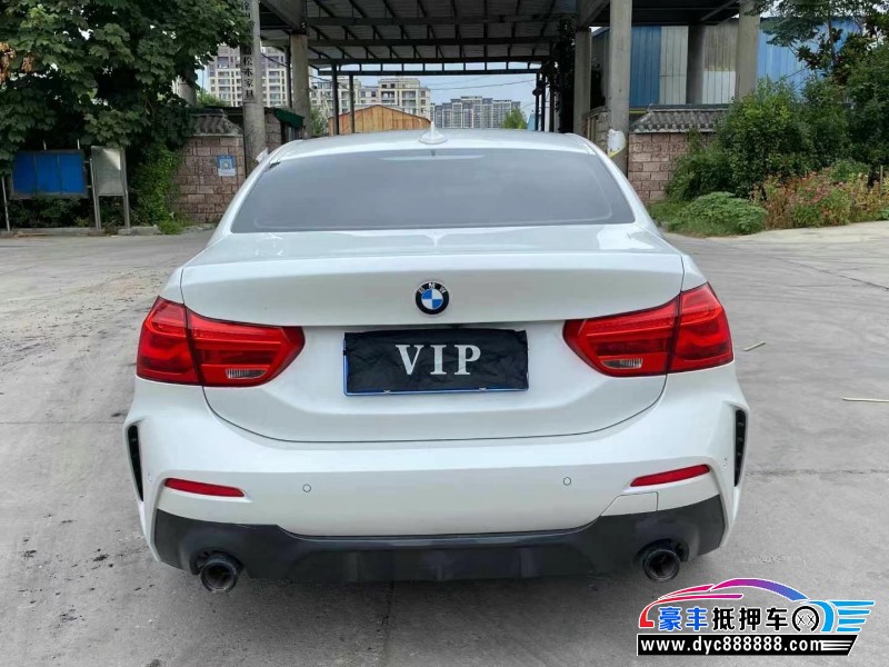 22年宝马1系轿车抵押车出售