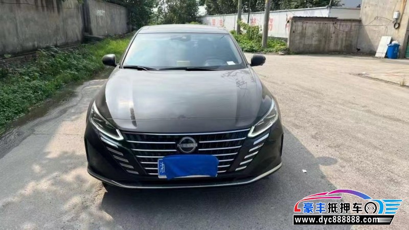 23年日产天籁轿车抵押车出售