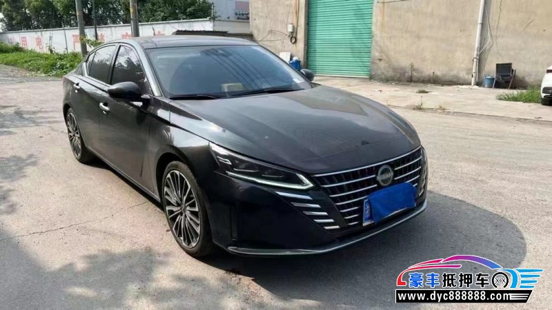 23年日产天籁轿车抵押车出售