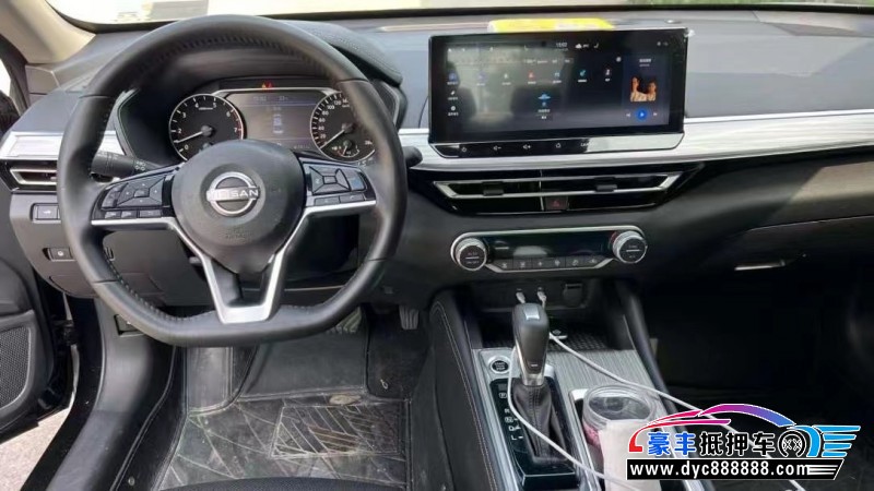 23年日产天籁轿车抵押车出售