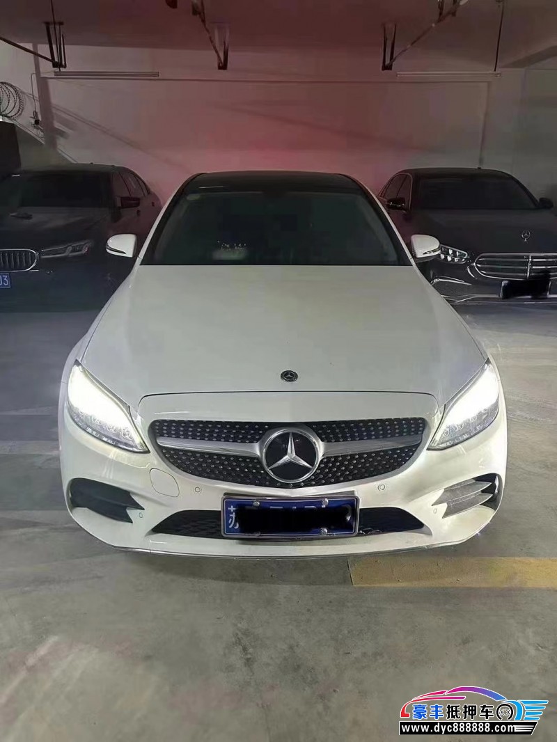 21年奔驰C轿车抵押车出售