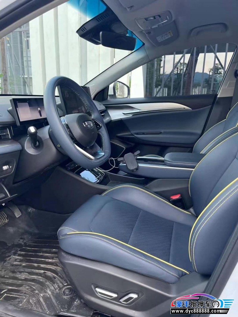 24年吉利几何轿车抵押车出售