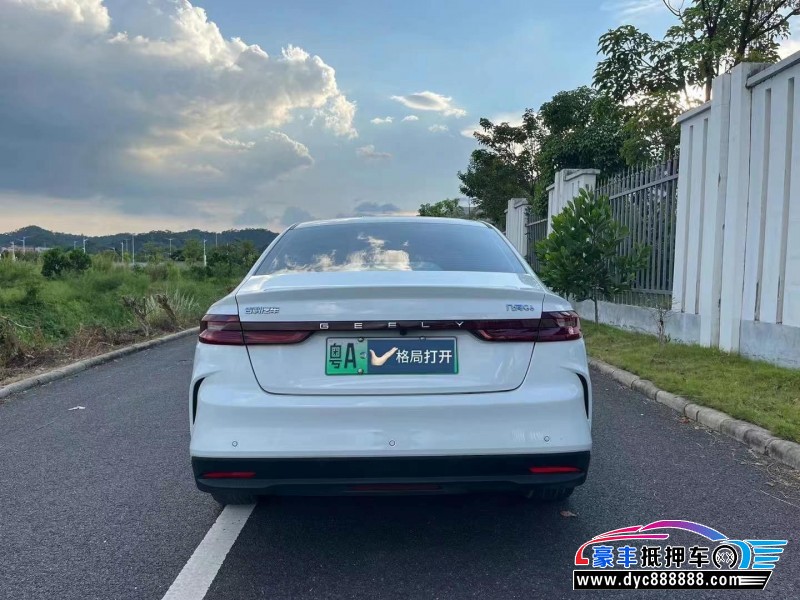 24年吉利几何轿车抵押车出售