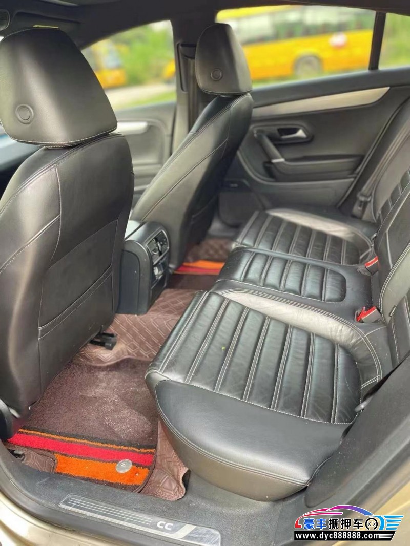 16年大众CC轿车抵押车出售