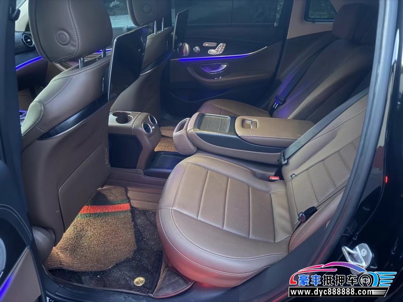 19年奔驰E轿车抵押车出售