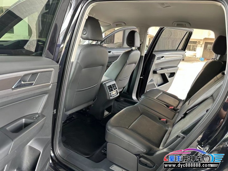 17年大众途昂轿车抵押车出售