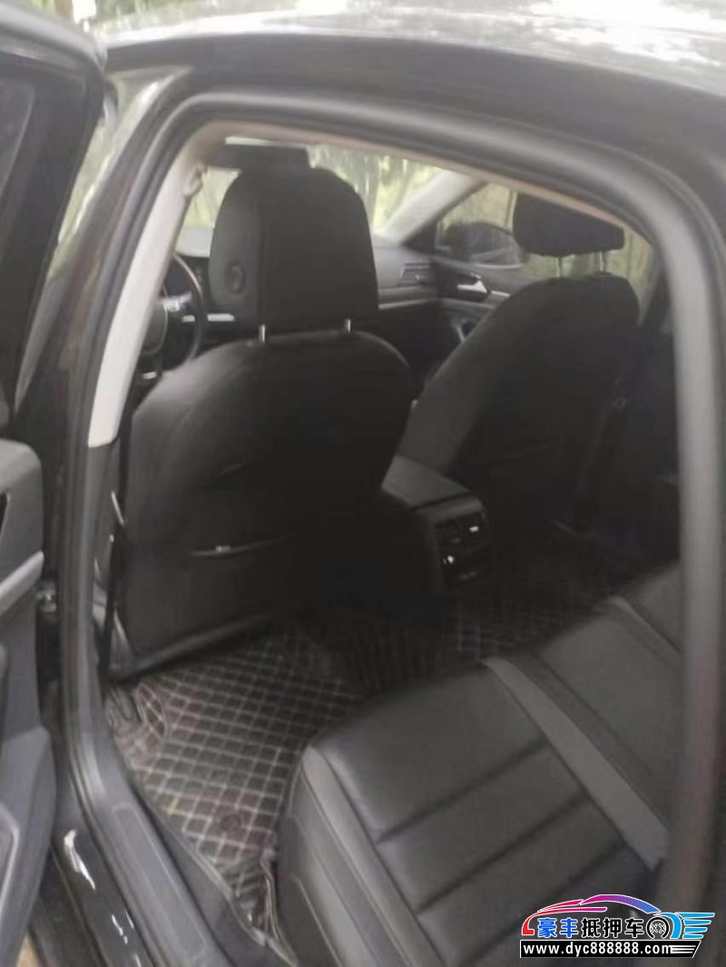 21年大众速腾轿车抵押车出售