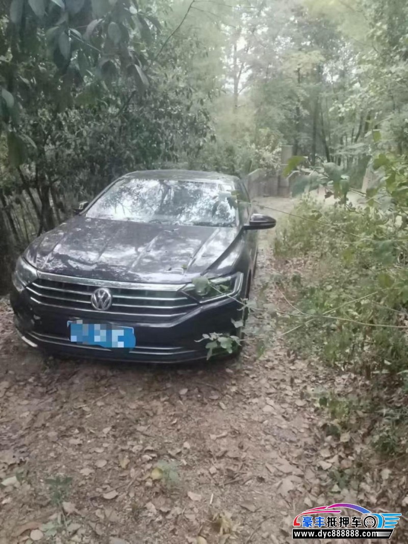 21年大众速腾轿车抵押车出售