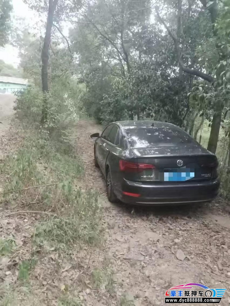 21年大众速腾轿车抵押车出售