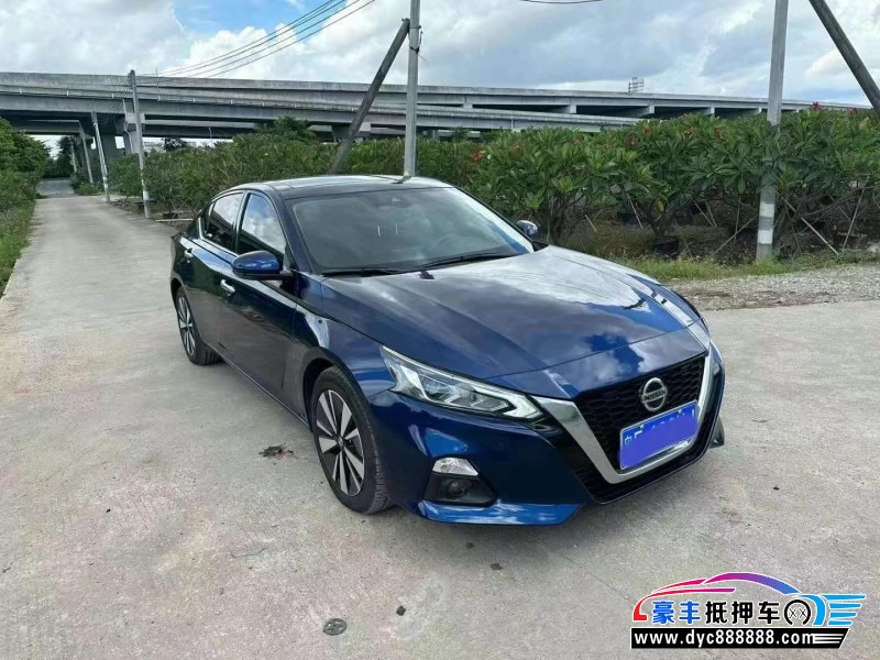 21年日产天籁轿车抵押车出售