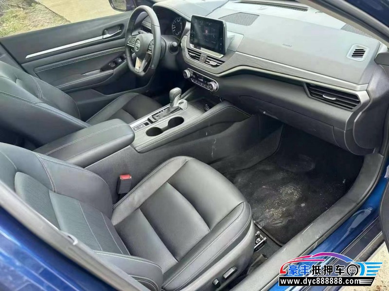 21年日产天籁轿车抵押车出售