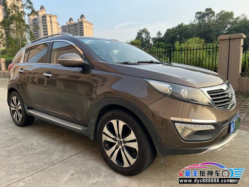 11年起亚智跑轿车抵押车出售