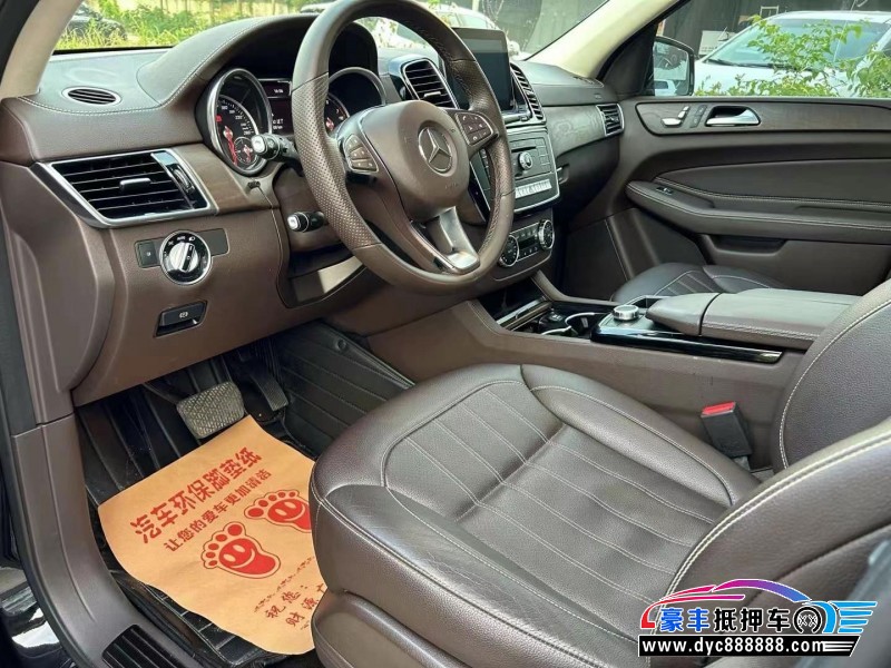 17年奔驰GLE轿车抵押车出售