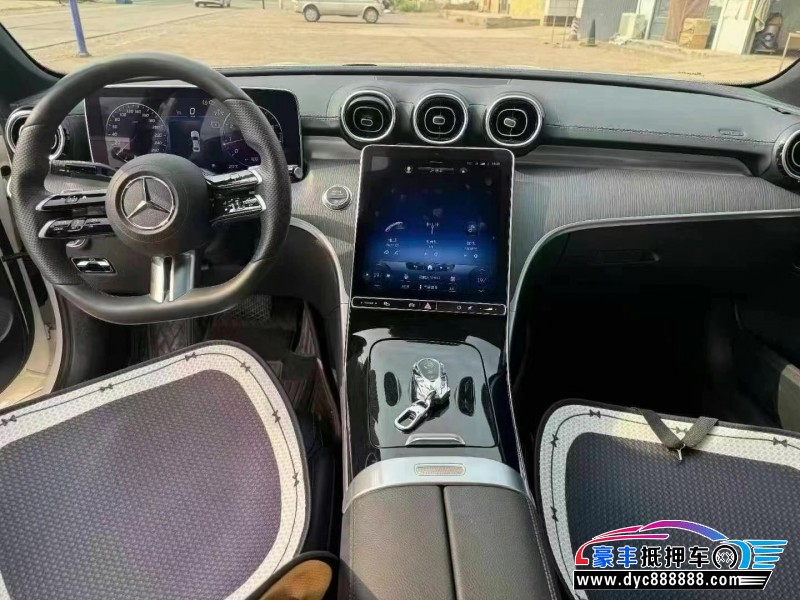 22年奔驰C轿车抵押车出售