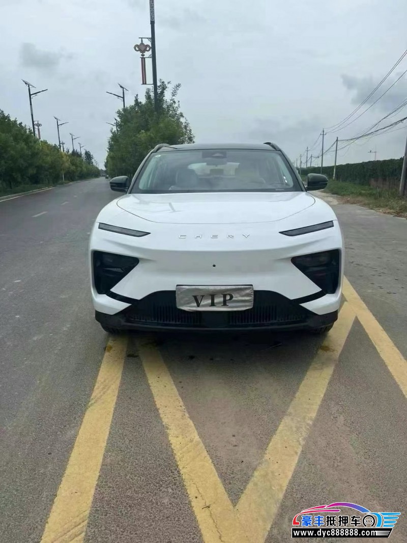 23年奇瑞舒享家轿车抵押车出售