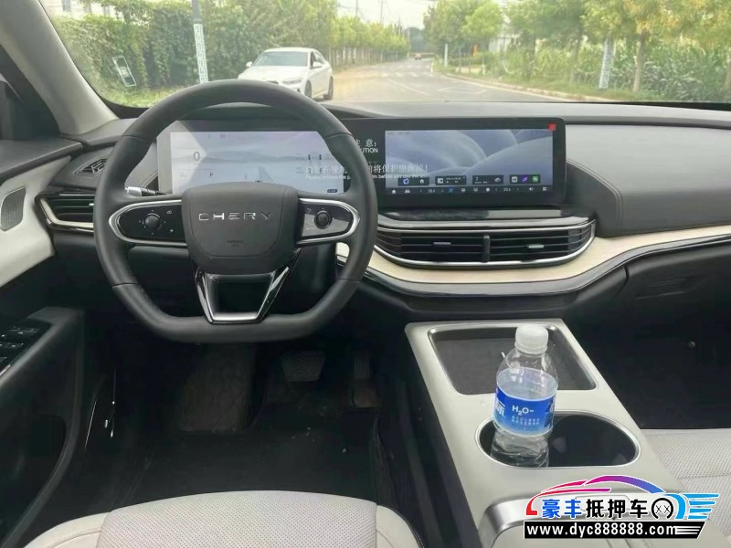 23年奇瑞舒享家轿车抵押车出售