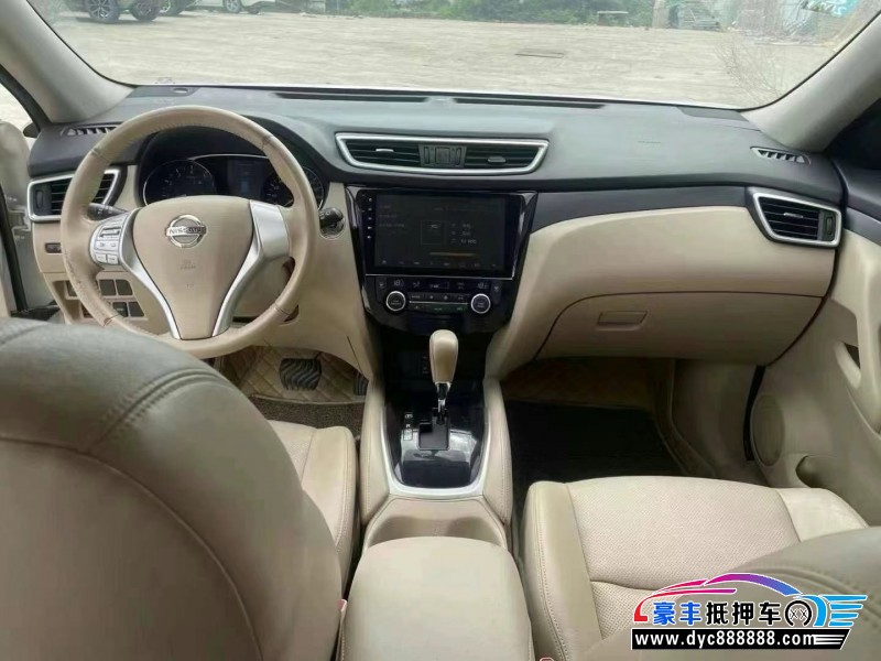 17年日产奇骏轿车抵押车出售