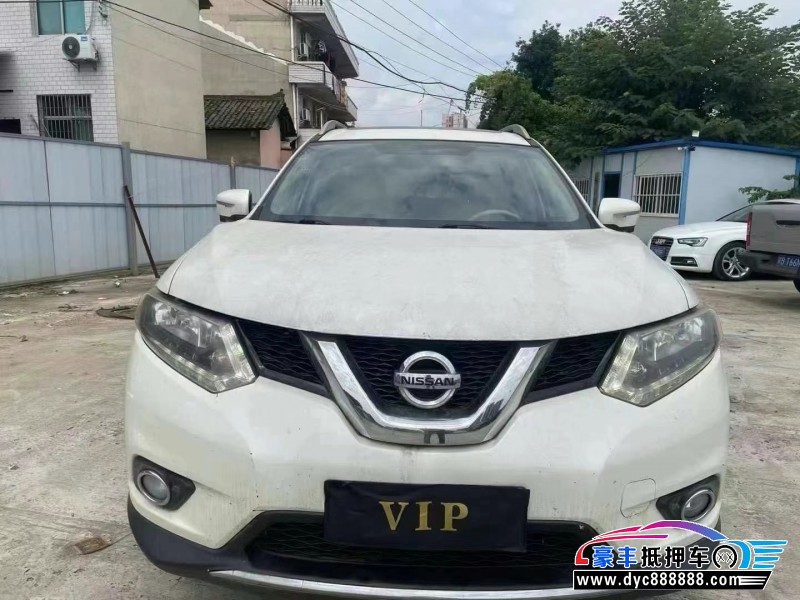 17年日产奇骏轿车抵押车出售