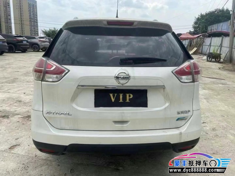 17年日产奇骏轿车抵押车出售