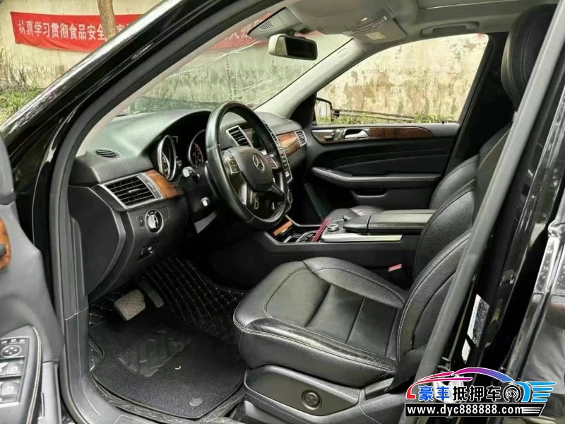 15年奔驰ML轿车抵押车出售